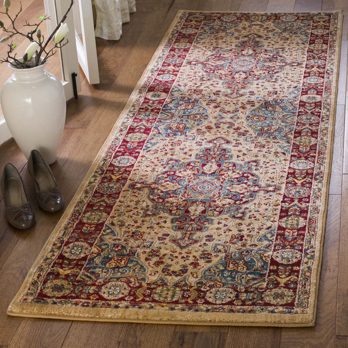 Safavieh Kashan 305 Rug, KSN305 - Ivory / Red