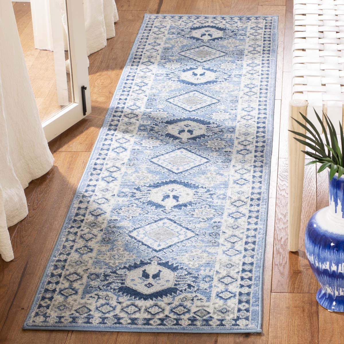 Safavieh Kazak 100 119 Rug, KZK119 - Blue / Creme