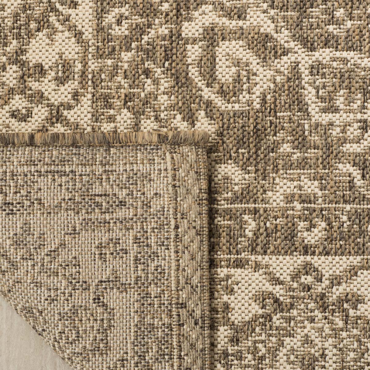 Safavieh Linden 100 137 Rug, LND137 - Cream / Beige