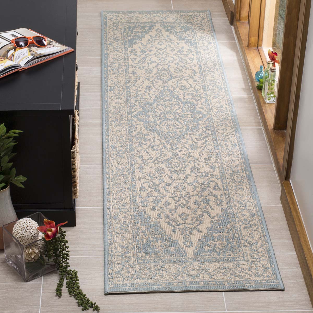 Safavieh Linden 100 137 Rug, LND137 - Cream / Aqua