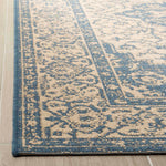 Safavieh Linden 100 137 Rug, LND137 - Cream / Blue