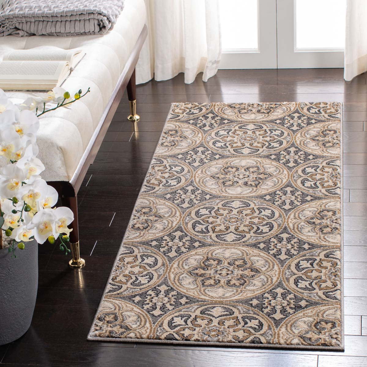 Safavieh Lyndhurst 341 Rug, LNH341 - Light Grey / Beige