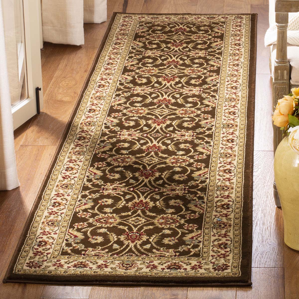 Safavieh Lyndhurst 553 Rug, LNH553 - Brown / Ivory