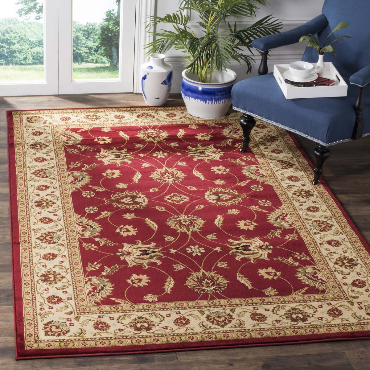 Safavieh Lyndhurst 553 Rug, LNH553 - Red / Ivory