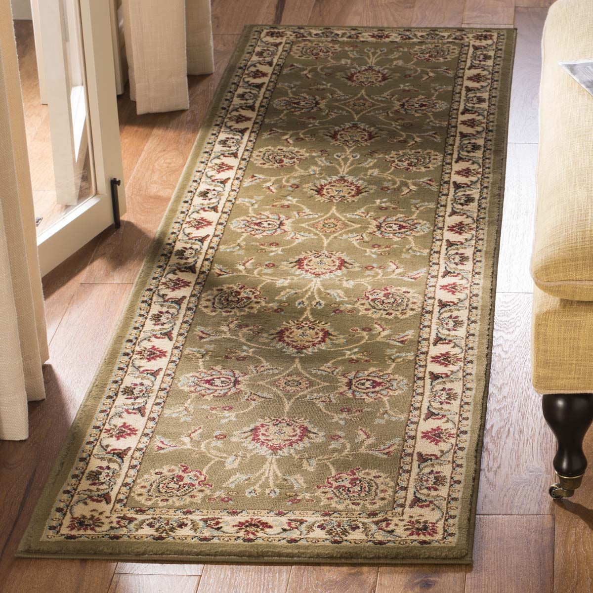 Safavieh Lyndhurst 555 Rug, LNH555 - Brown / Ivory