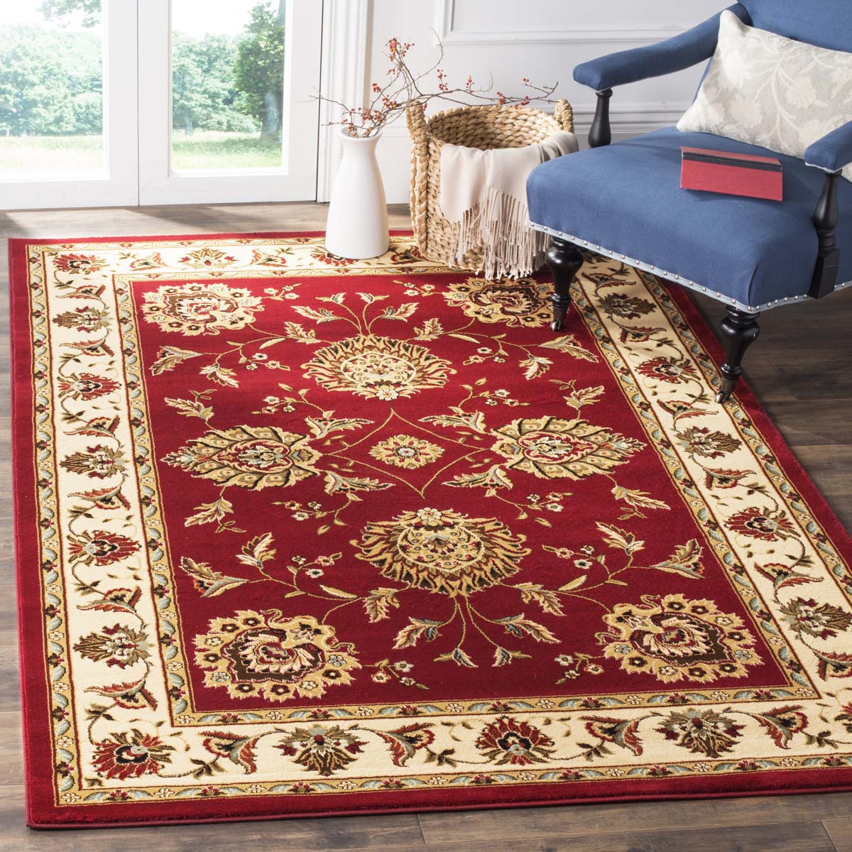 Safavieh Lyndhurst 555 Rug, LNH555 - Red / Ivory