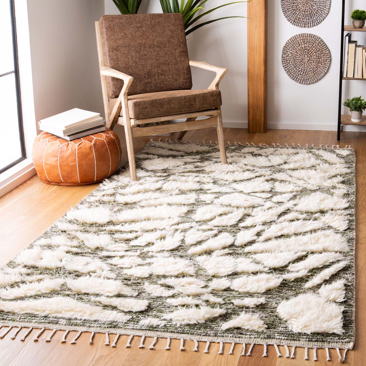 Safavieh Manhattan 463 Rug, MAN463 - Ivory / Sage