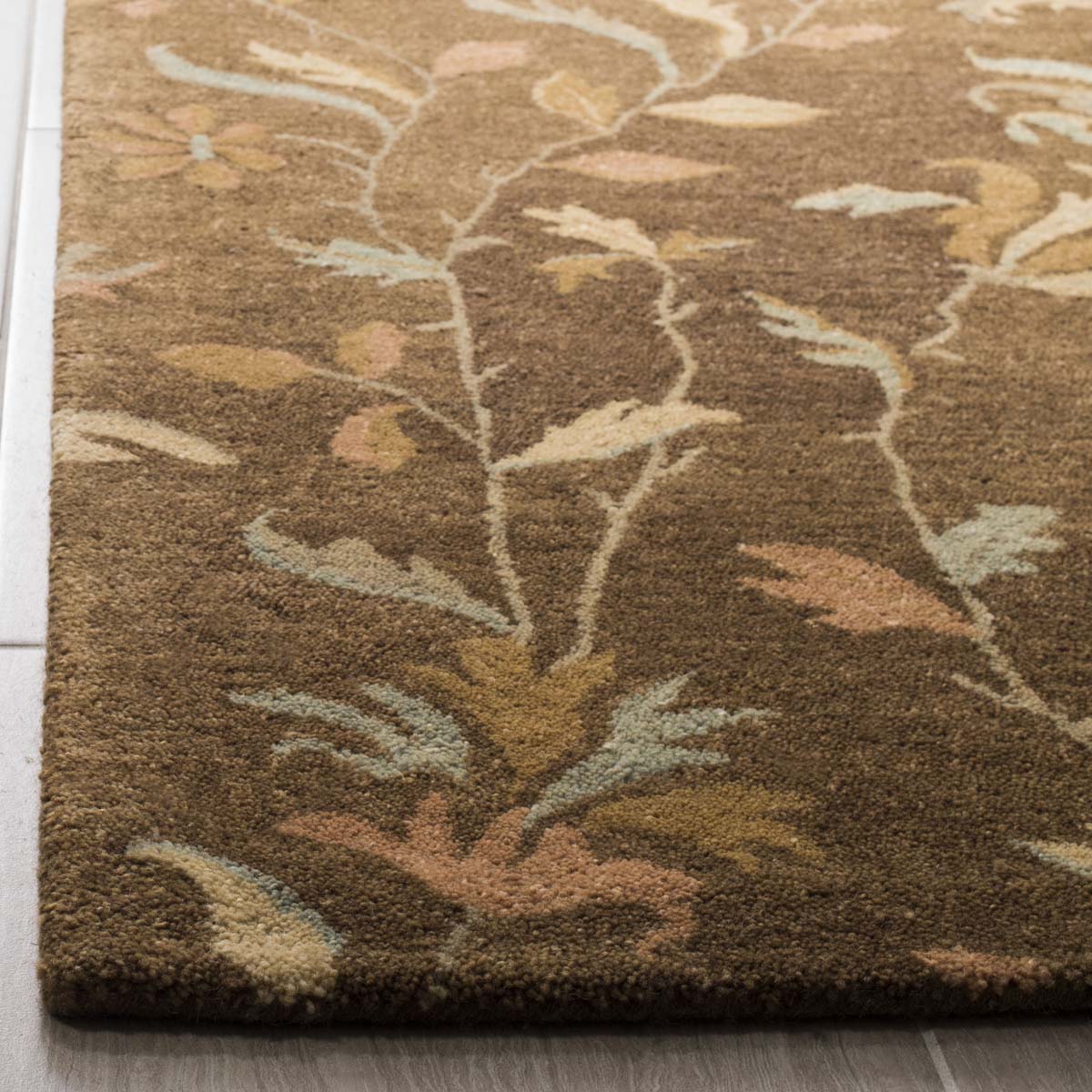 Safavieh Metro 311 Rug, MET311 - Brown