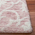 Safavieh Metro 996 Rug, MET996 - Pink / Ivory