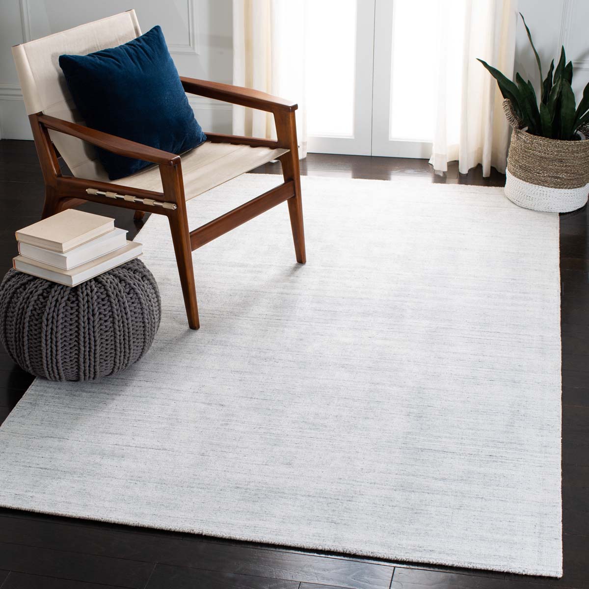 Safavieh Mirage 176 Rug, MIR176 - Ivory / Silver