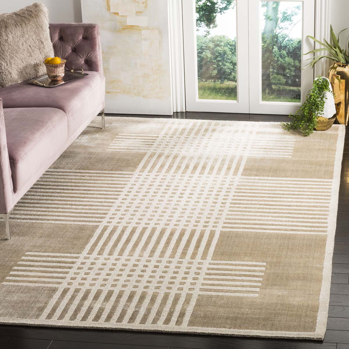 Safavieh Mirage 650 Rug, MIR650 - Beige