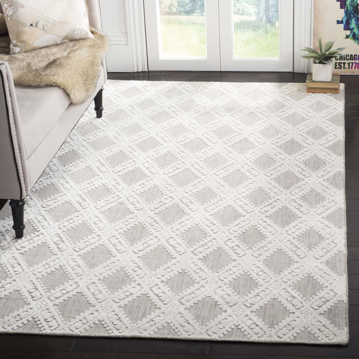 Safavieh Mirage 901 Rug, MIR901 - Silver / Ivory