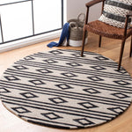 Safavieh Micro-Loop 153 Rug, MLP153 - Ivory / Charcoal