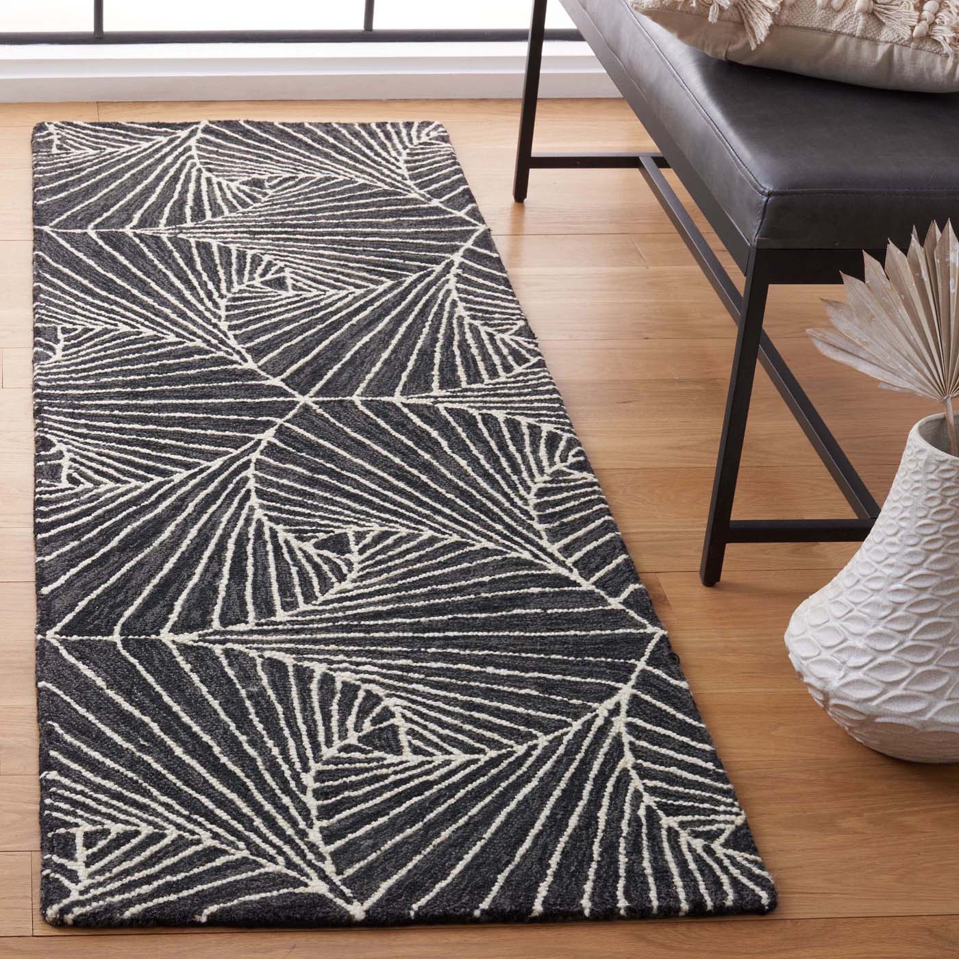 Safavieh Micro-Loop 174 Rug, MLP174 - Charcoal / Ivory