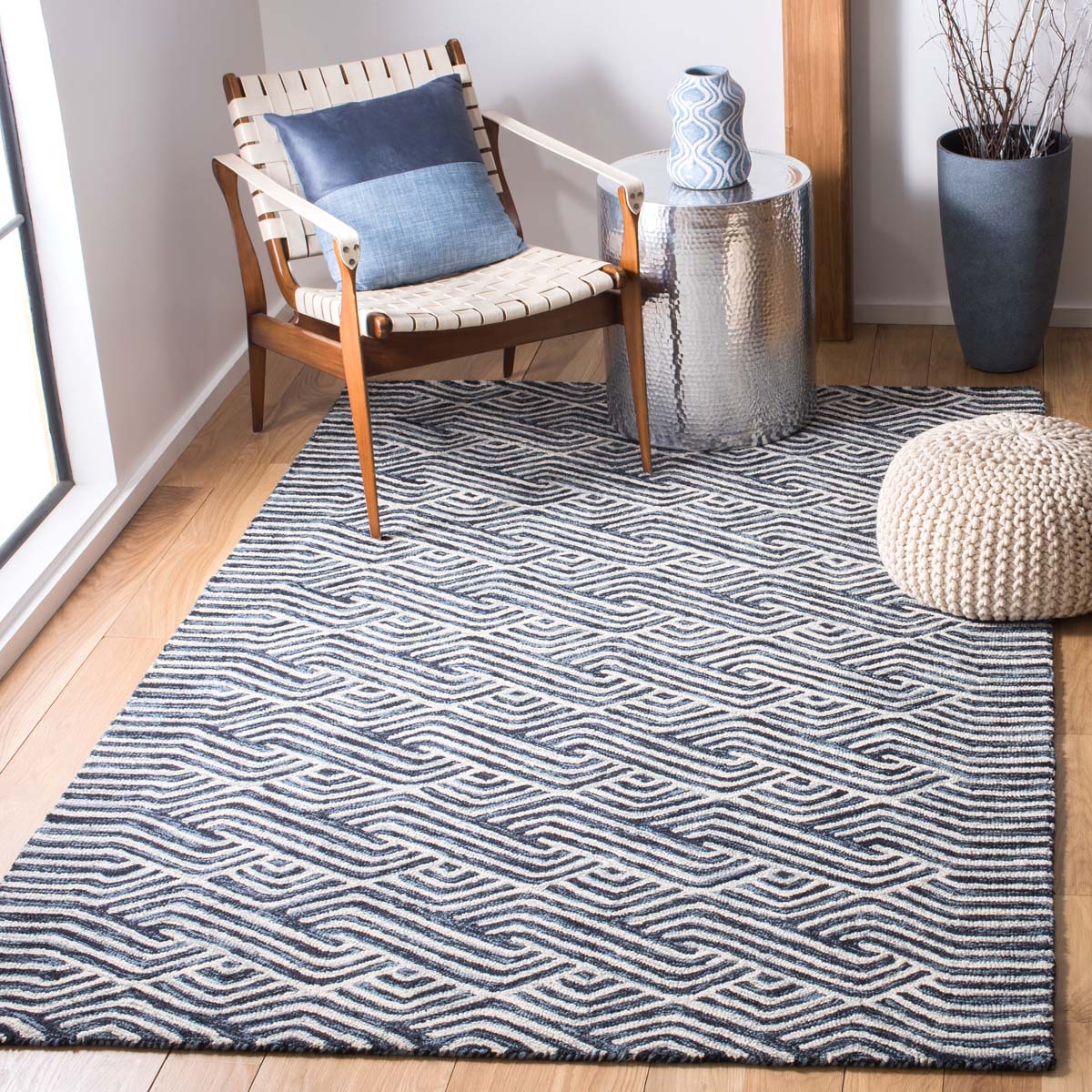 Safavieh Micro-Loop 175 Rug, MLP175 - Dark Blue / Ivory