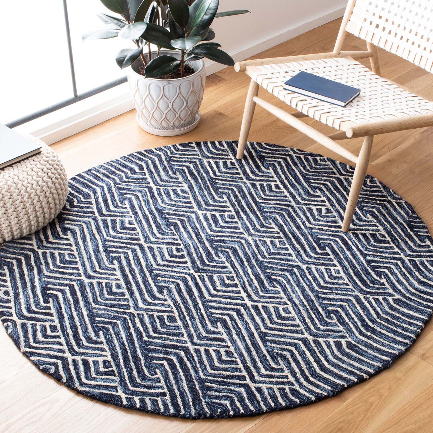 Safavieh Micro-Loop 175 Rug, MLP175 - Dark Blue / Ivory