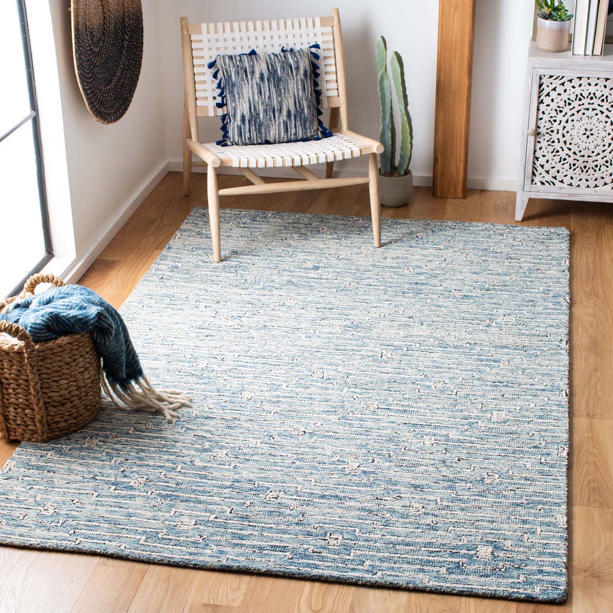 Safavieh Micro-Loop 178 Rug, MLP178 - Light Blue / Ivory