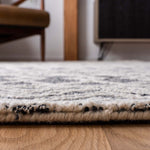 Safavieh Micro-Loop 203 Rug, MLP203 - Ivory / Black