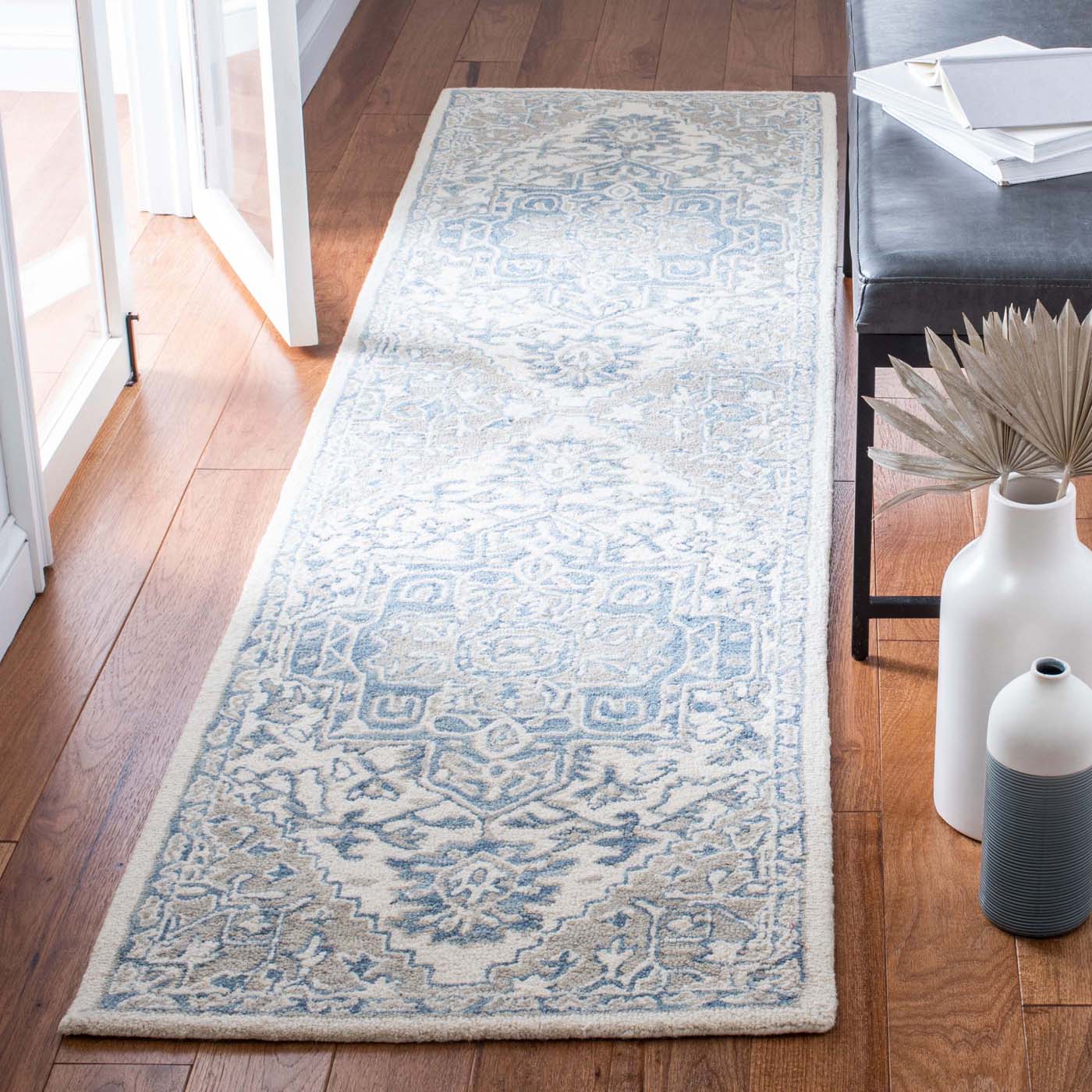 Safavieh Micro-Loop 213 Rug, MLP213 - Ivory / Blue