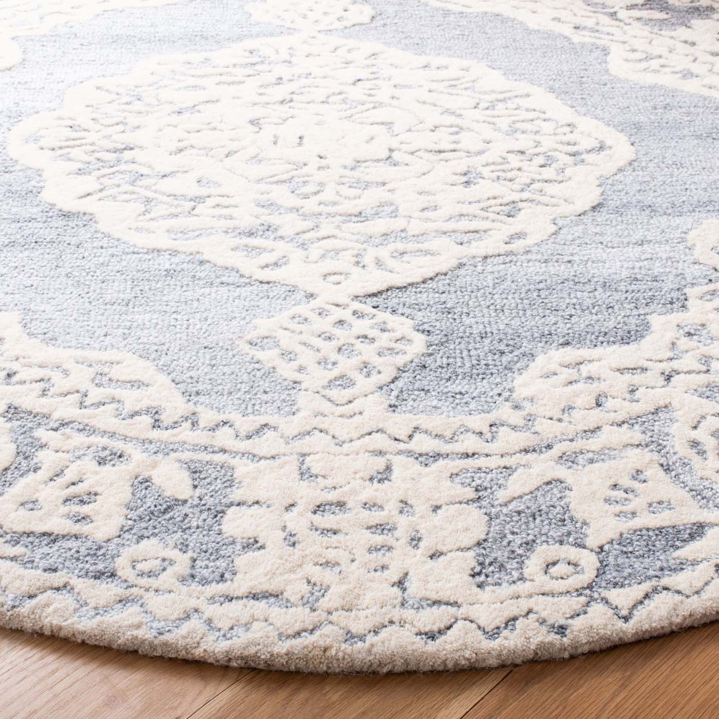 Safavieh Micro-Loop 275 Rug, MLP275 - Light Blue / Ivory