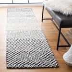 Safavieh Micro-Loop 353 Rug, MLP353 - Black / Ivory