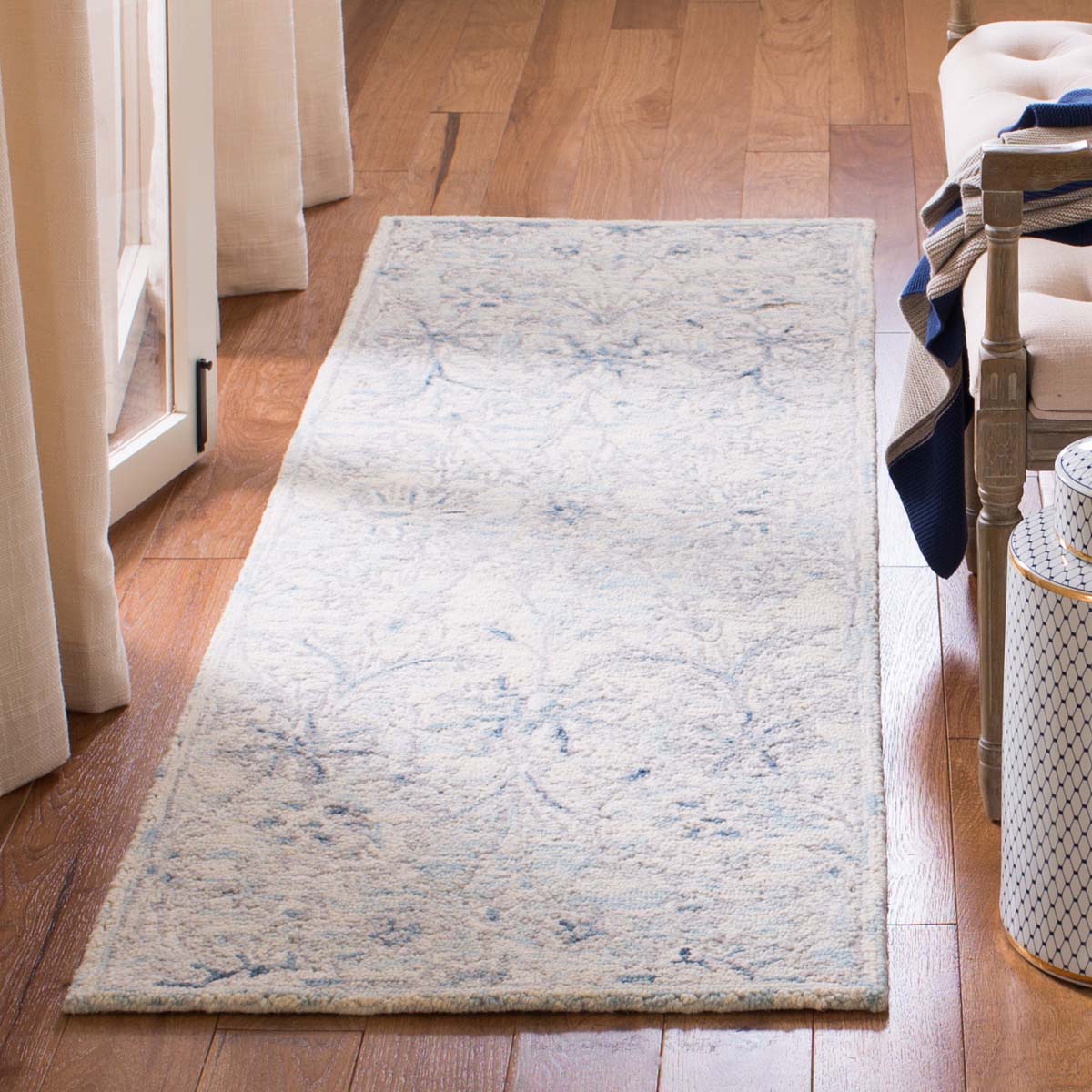 Safavieh Micro-Loop 506 Rug, MLP506 - Light Blue / Ivory