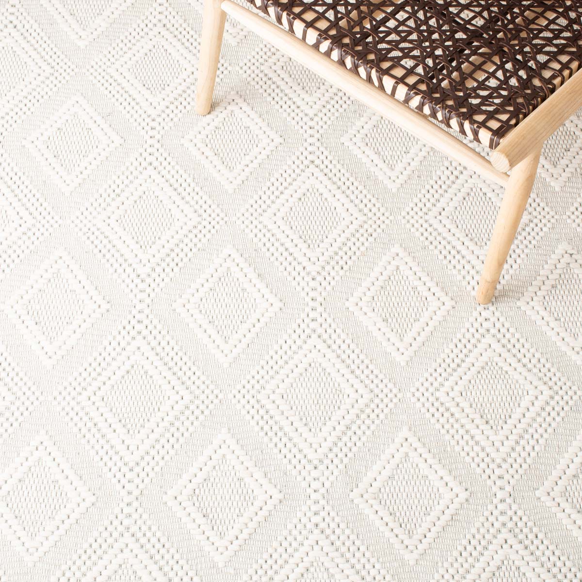 Safavieh Marbella 306 Rug, MRB306 - Ivory