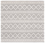 Safavieh Marbella 751 Rug, MRB751 - Ivory / Black