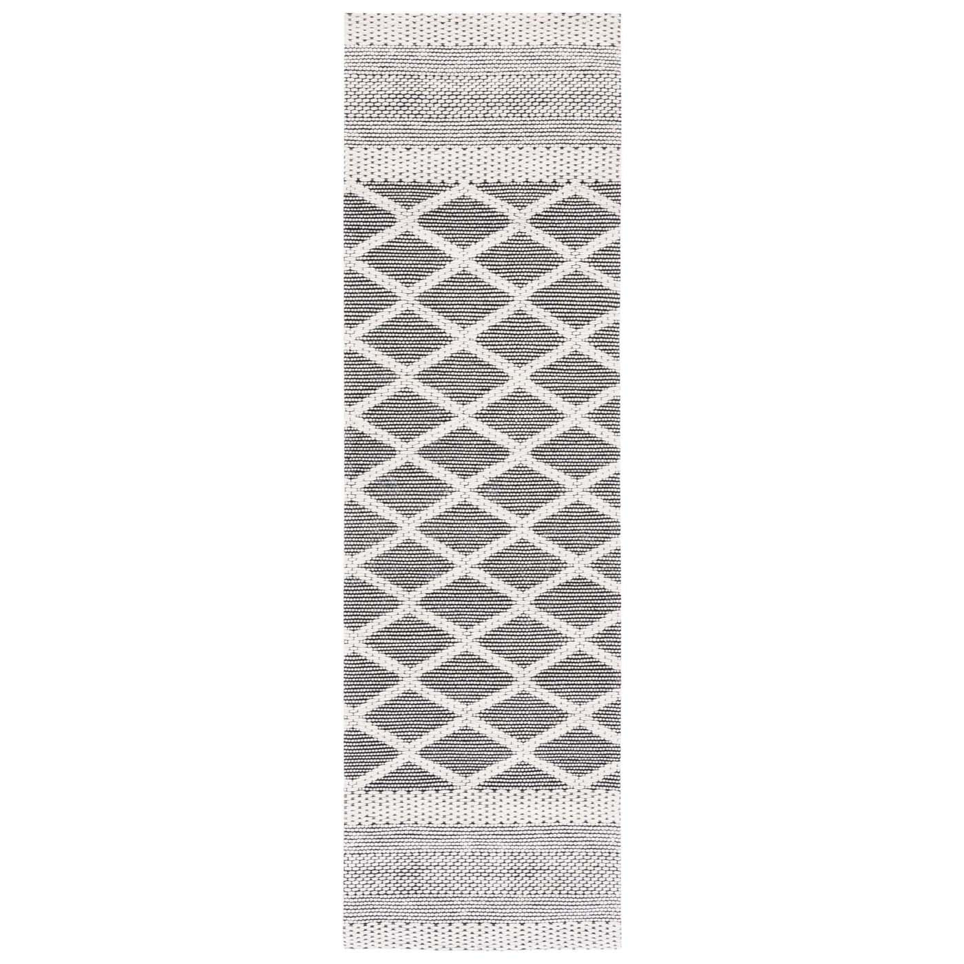 Safavieh Marbella 952 Rug, MRB952 - Ivory / Black