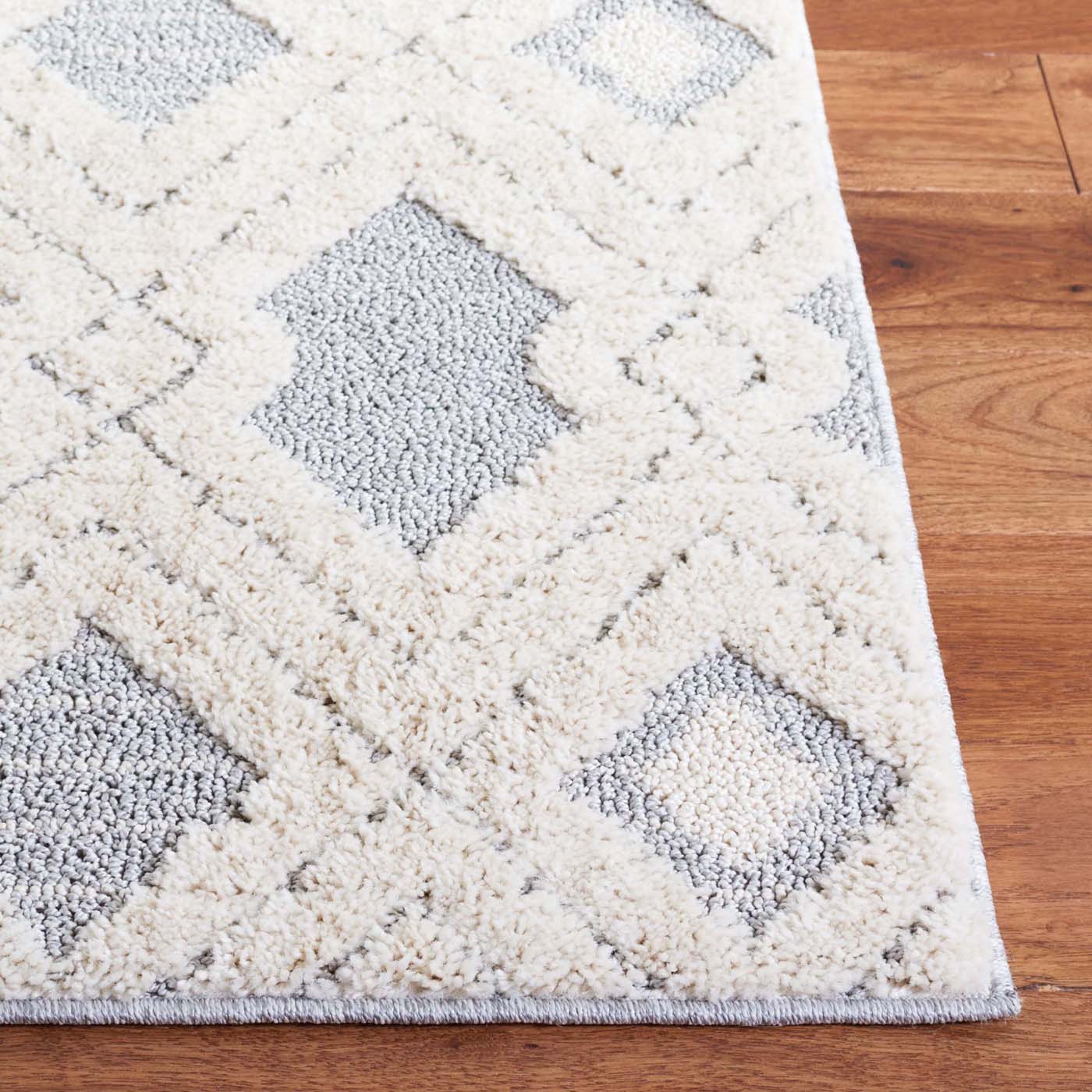 Martha Stewart 0728 Rug, MSR0728 - White / Light Grey