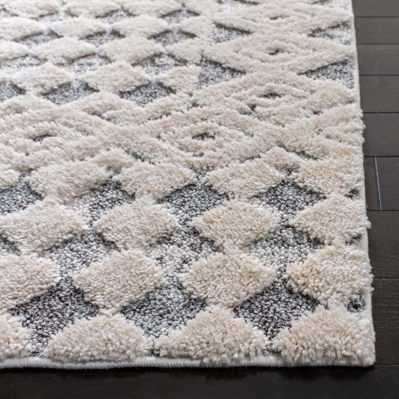 Martha Stewart 0737 Rug, MSR0737 - White / Light Grey