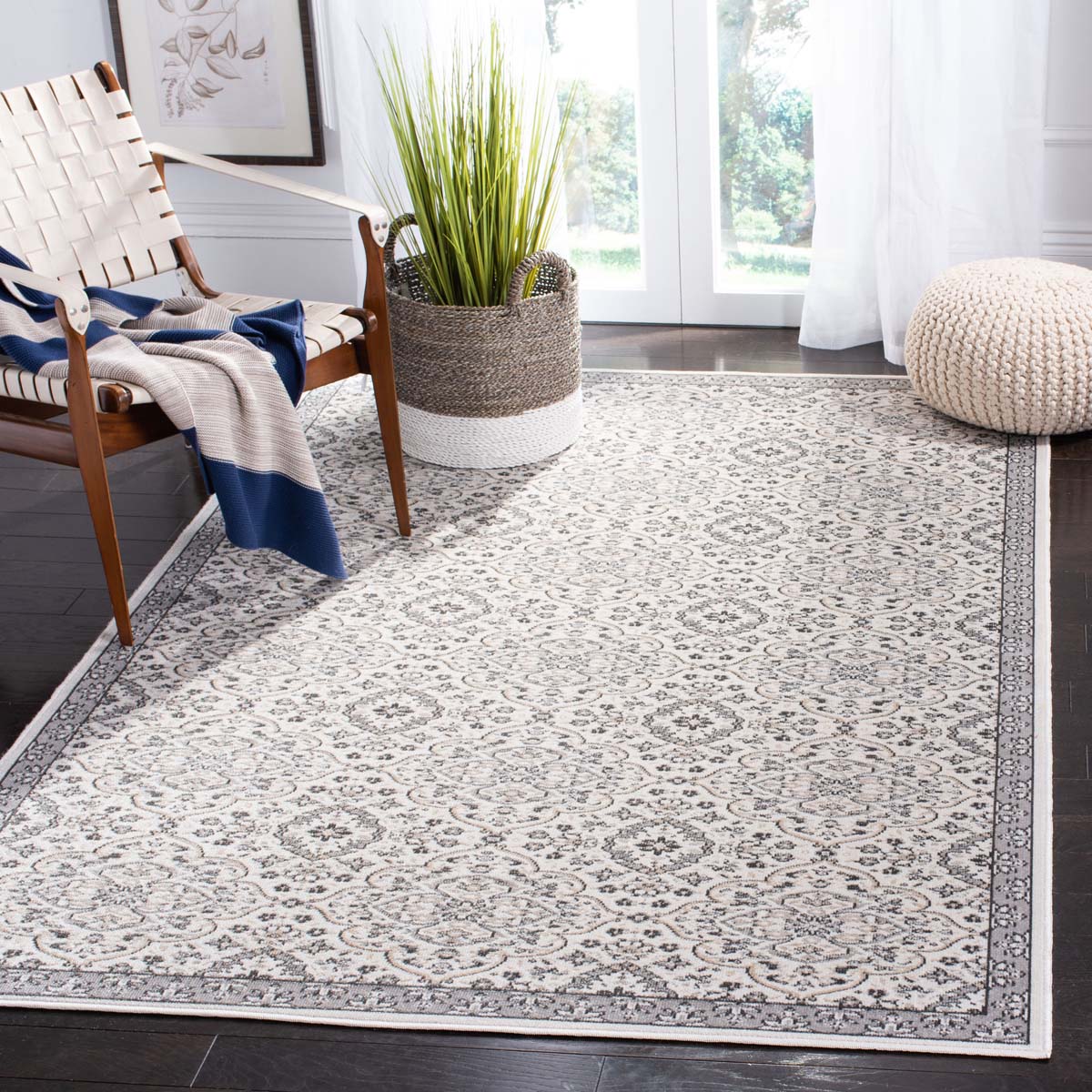 Safavieh Montage 283 Rug, MTG283 - Ivory / Grey