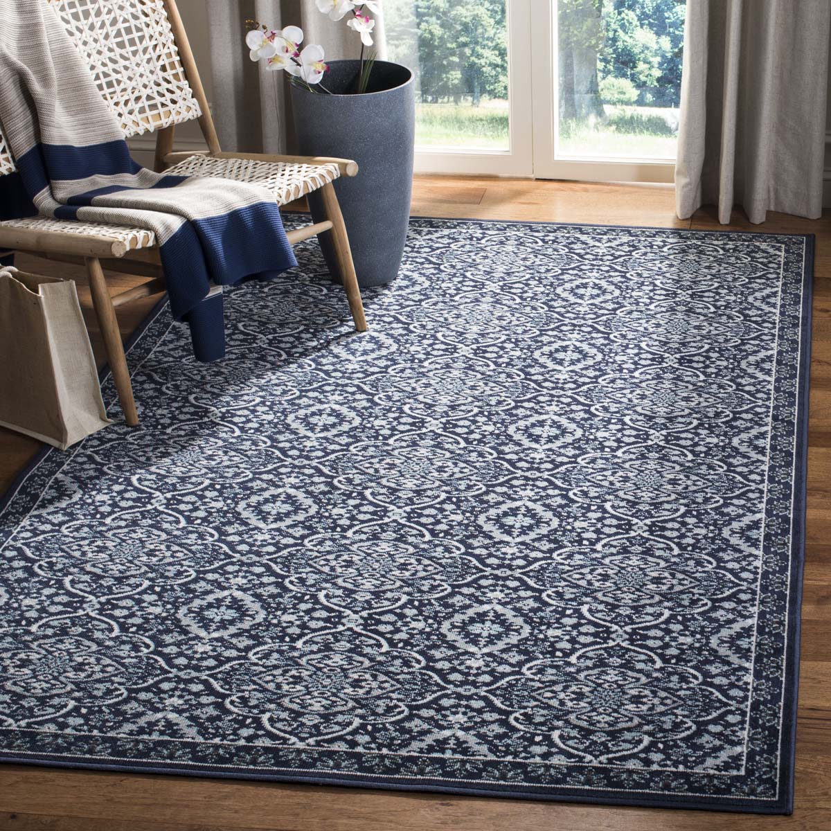 Safavieh Montage 283 Rug, MTG283 - Navy / Ivory