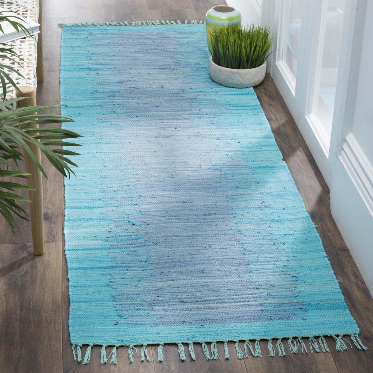 Safavieh Montauk 718 Rug, MTK718 - Turquoise