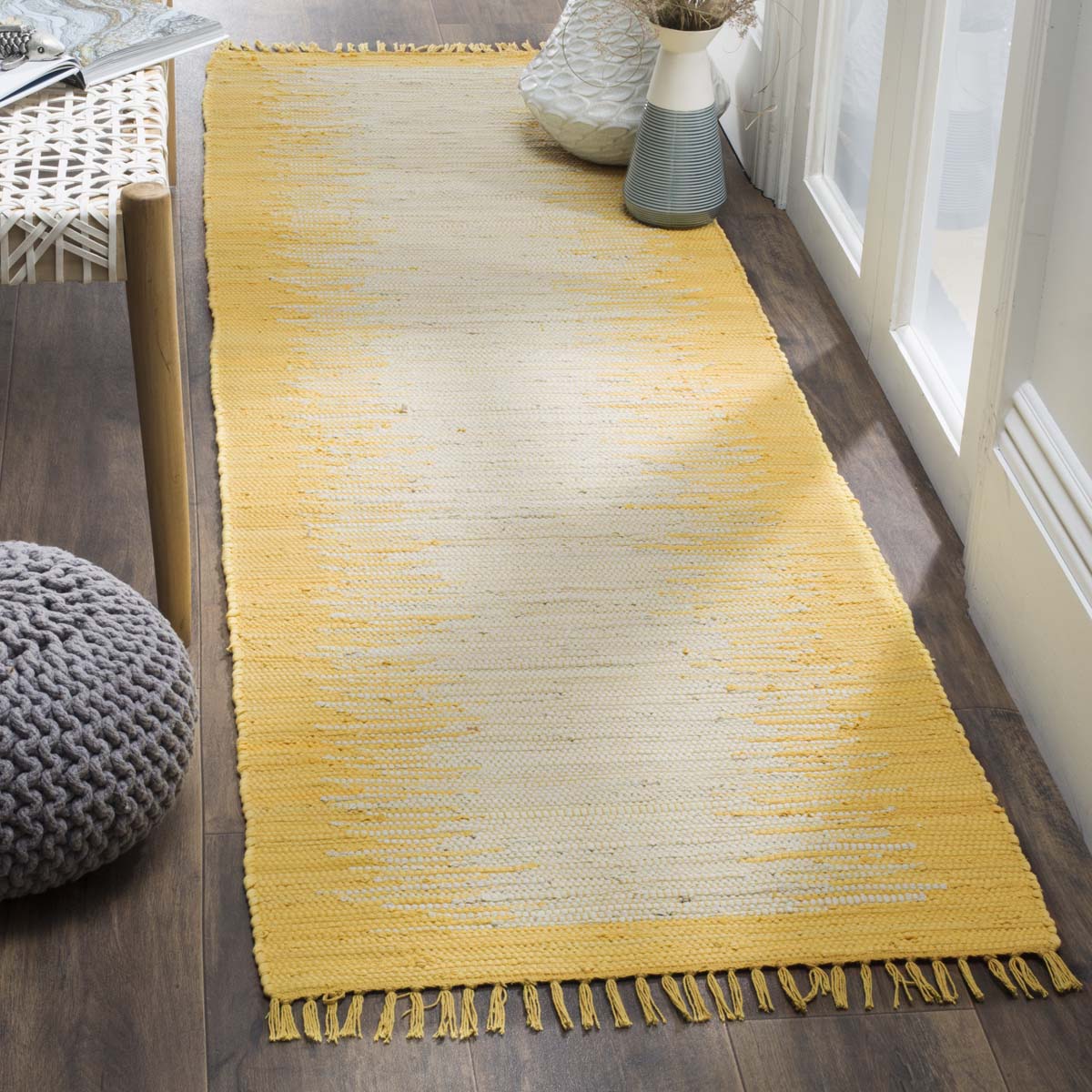 Safavieh Montauk 718 Rug, MTK718 - Gold