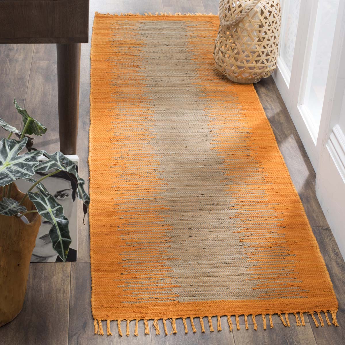 Safavieh Montauk 718 Rug, MTK718 - Orange