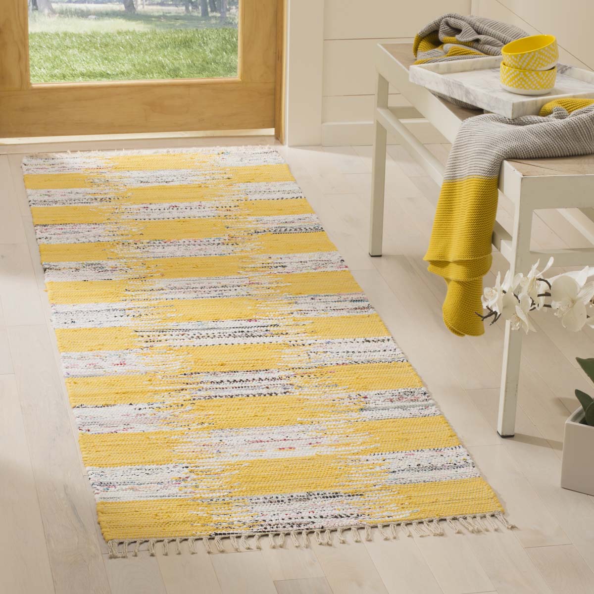 Safavieh Montauk 721 Rug, MTK721 - Yellow / Multi