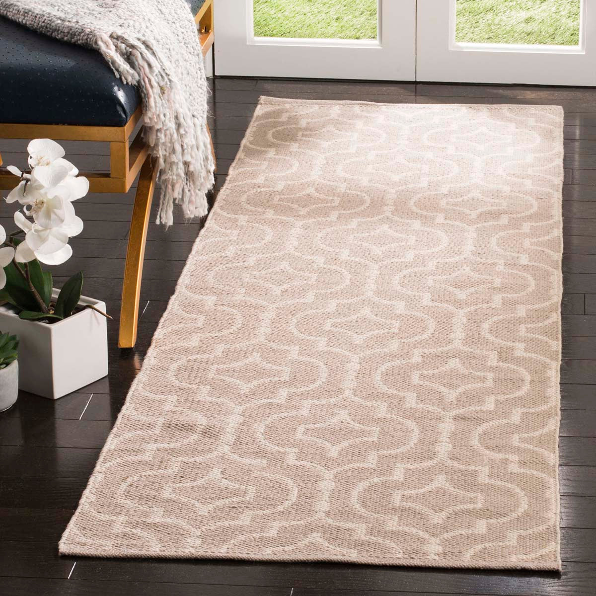 Safavieh Montauk 722 Rug, MTK722 - Grey / Ivory