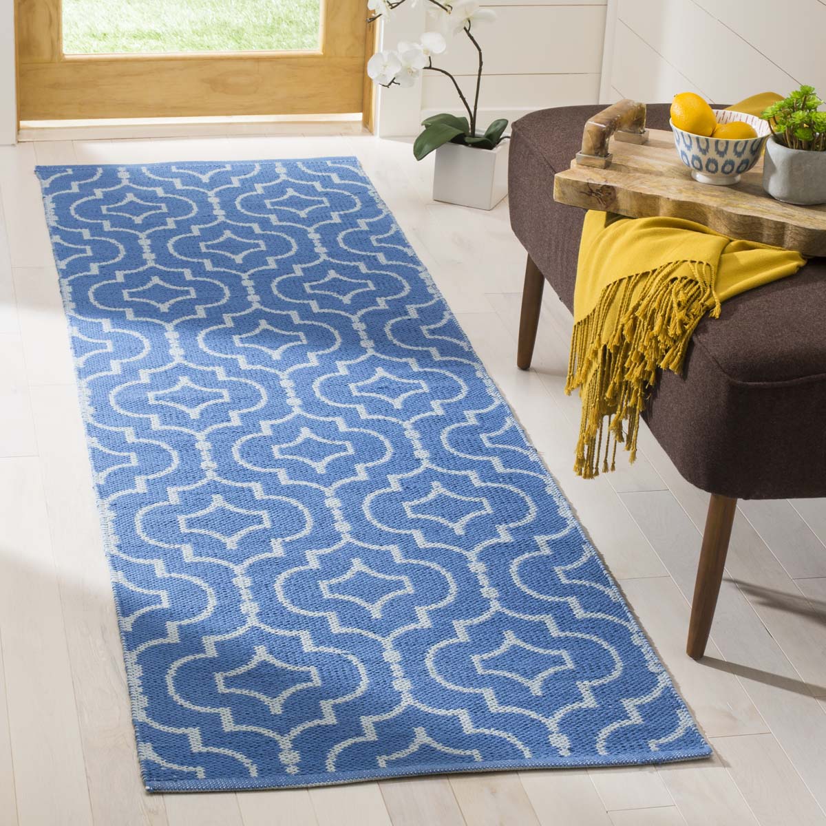 Safavieh Montauk 722 Rug, MTK722 - Blue / Ivory