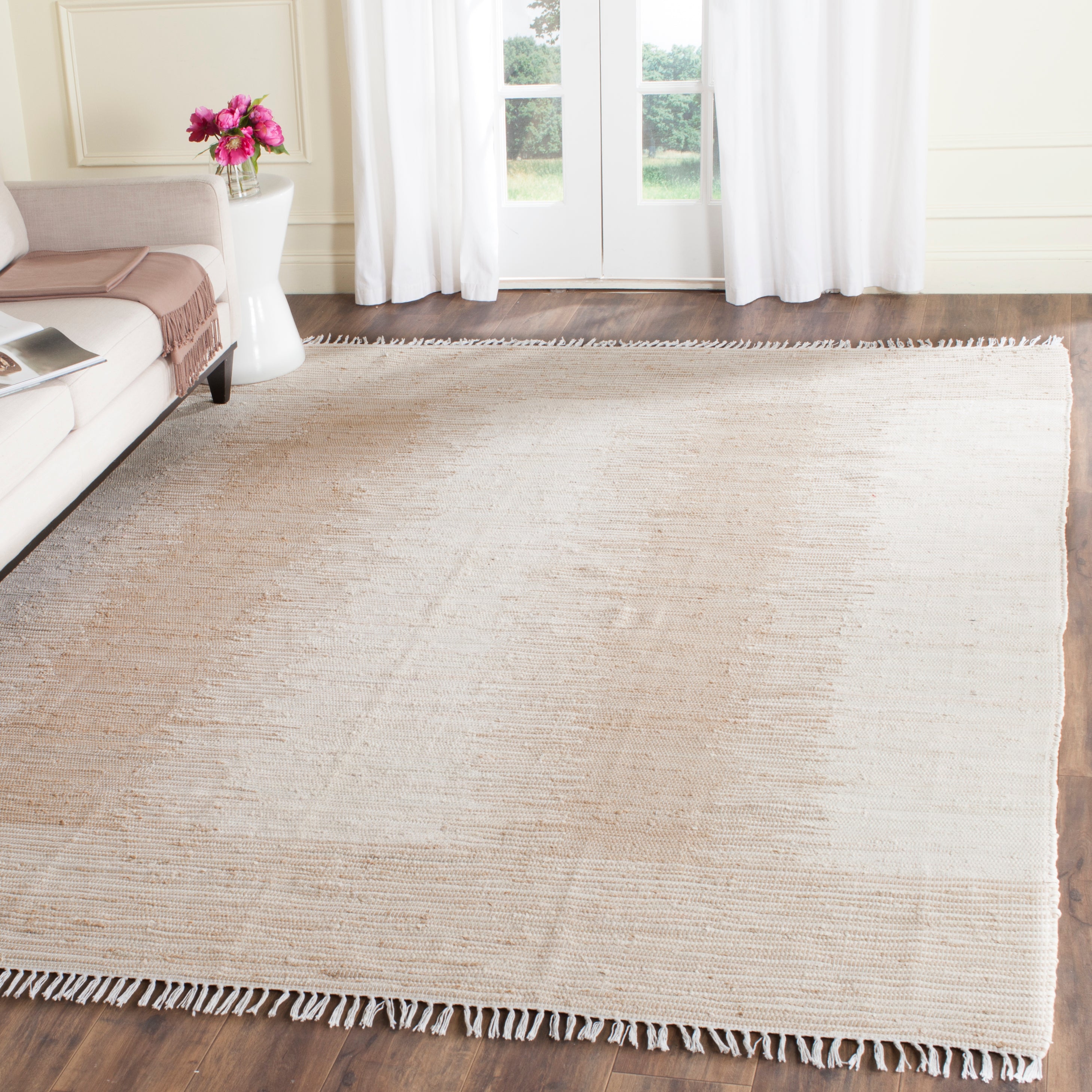 Safavieh Montauk 752 Rug, MTK752 - Beige