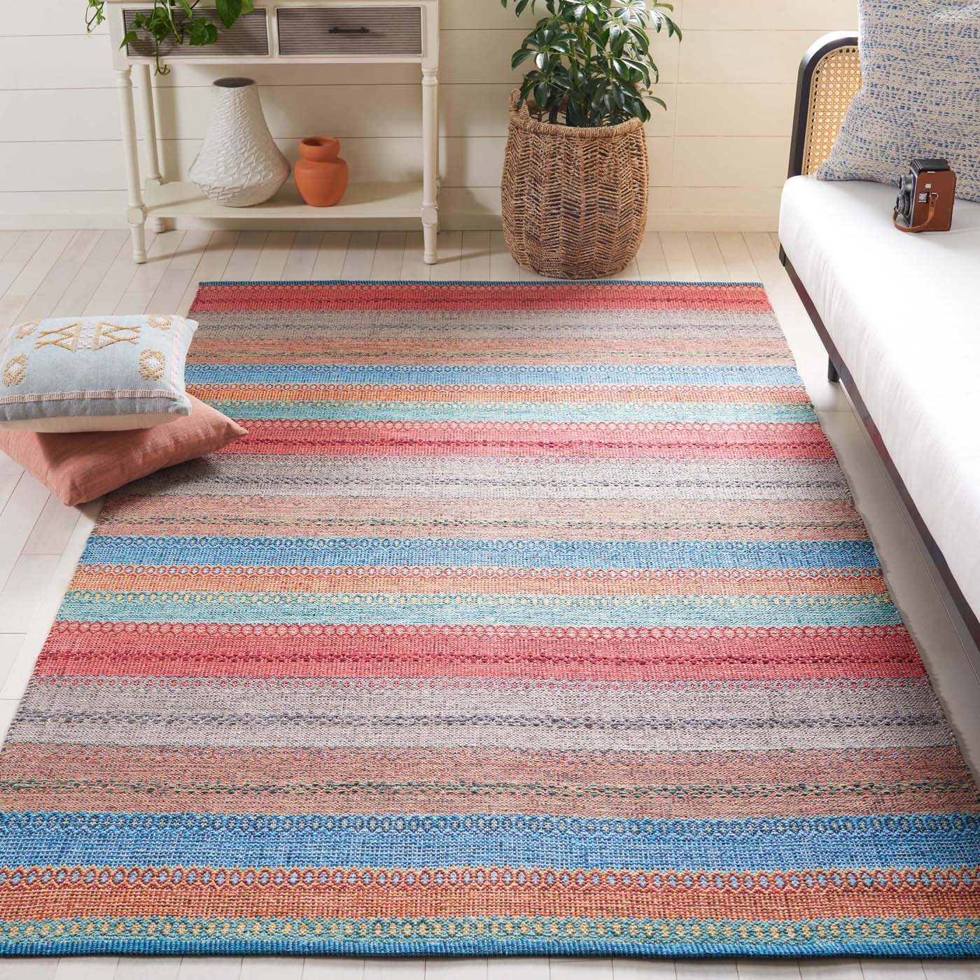 Safavieh Montauk 851 Rug, MTK851 - Blue / Grey