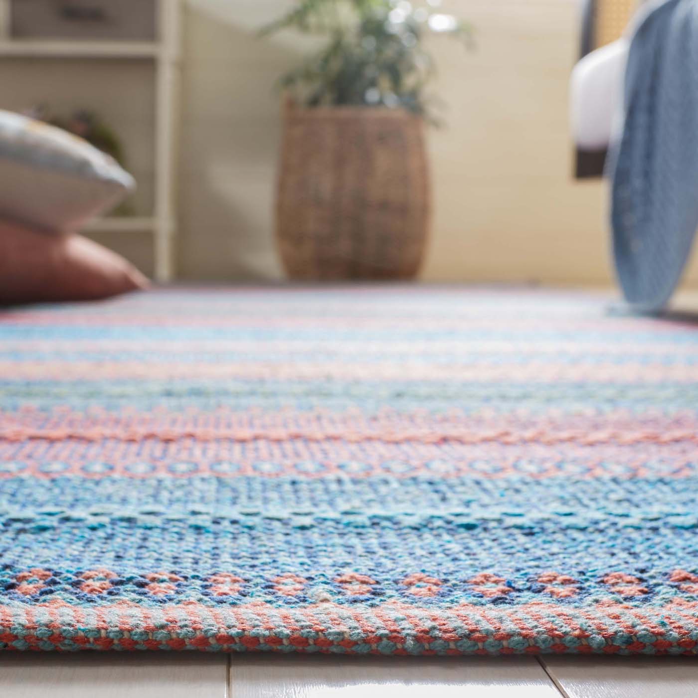 Safavieh Montauk 851 Rug, MTK851 - Blue / Orange