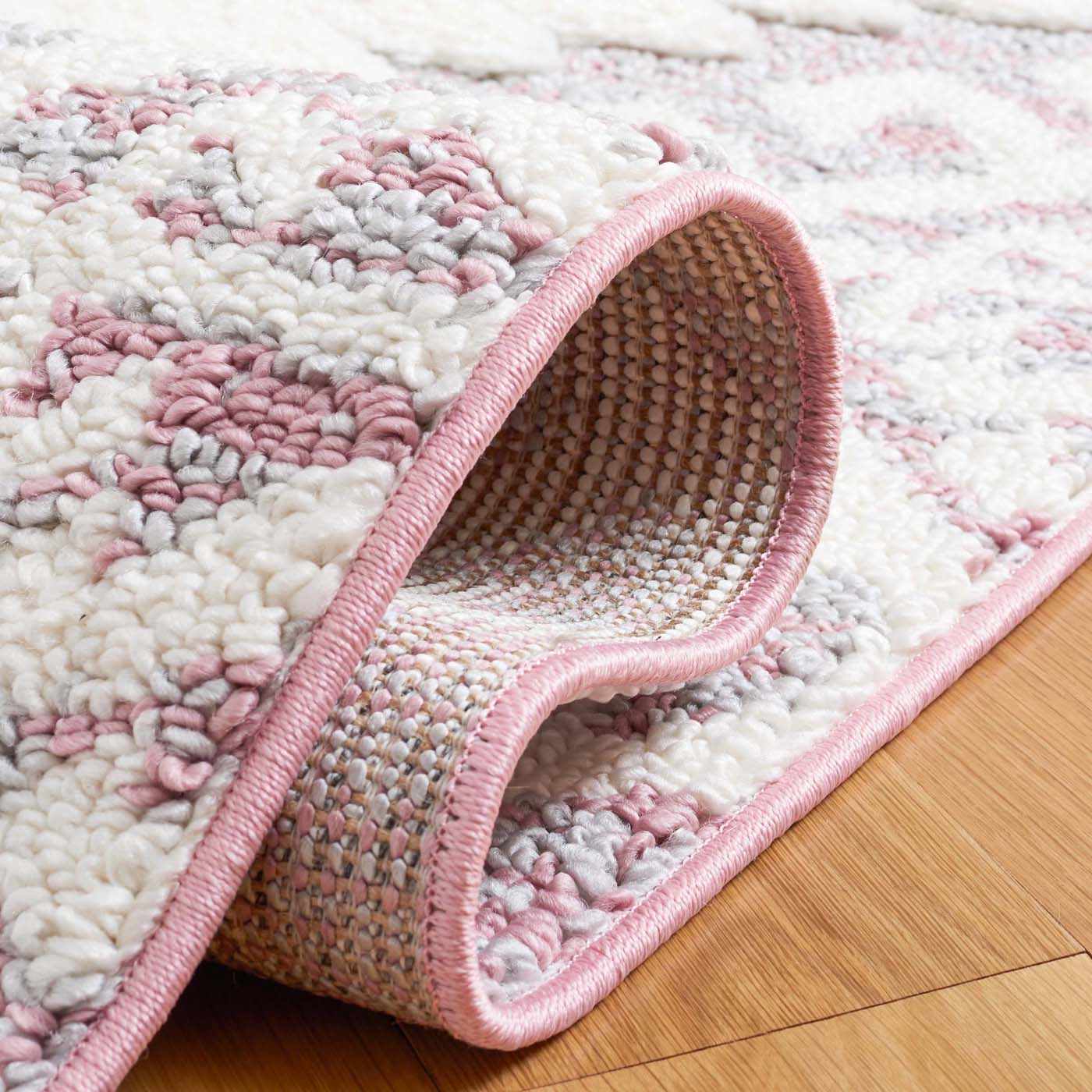 Safavieh Moroccan Tassel Shag 652 Rug, MTS652 - Pink / Ivory