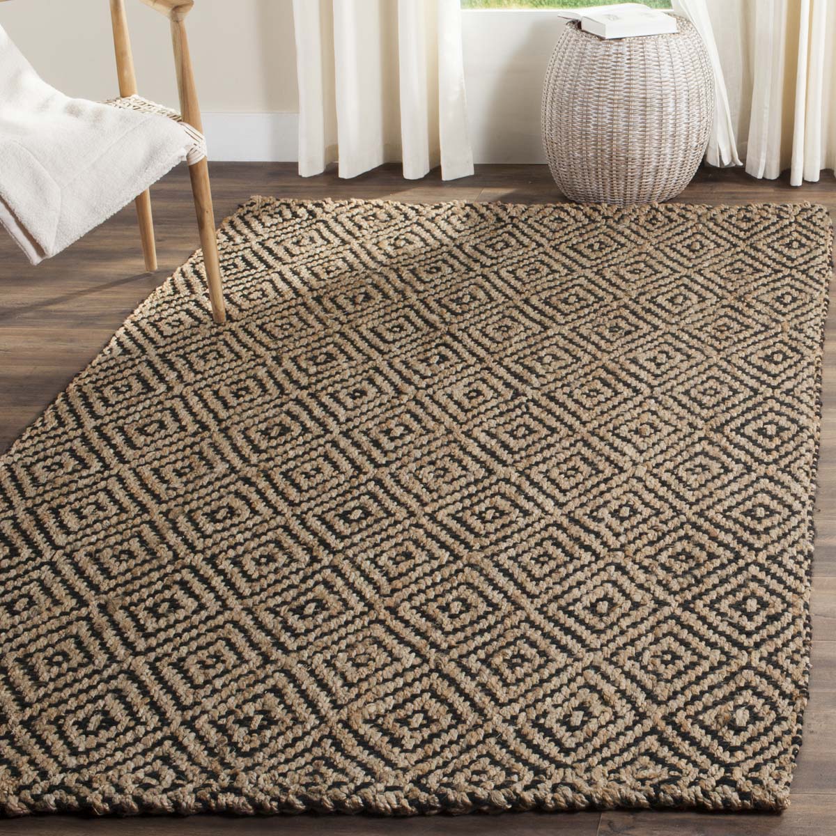 Safavieh Natural Fiber 81C Rug, NF181C - Natural / Black