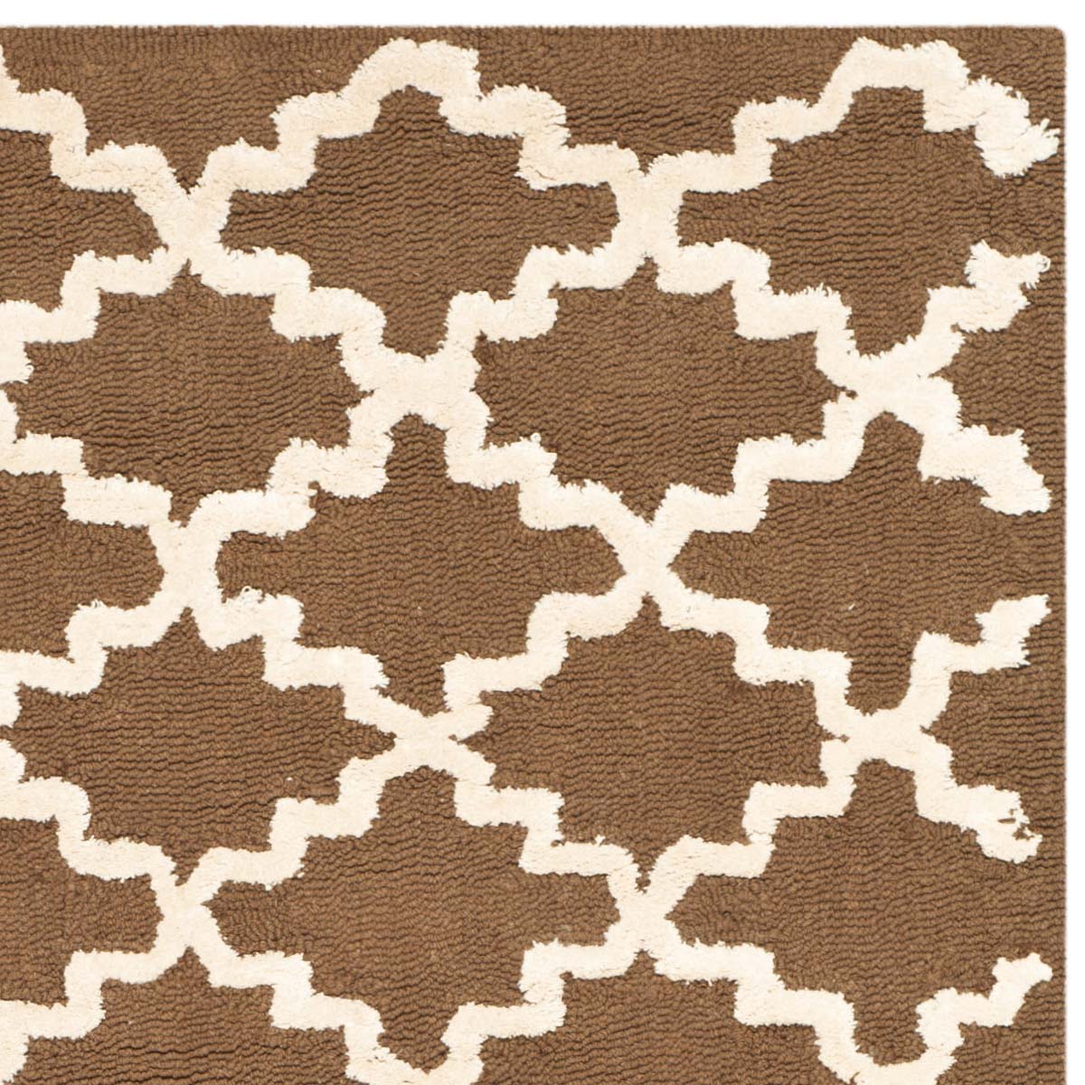 Safavieh Newport 211 Rug, NPT211 - Chocolate / Ivory