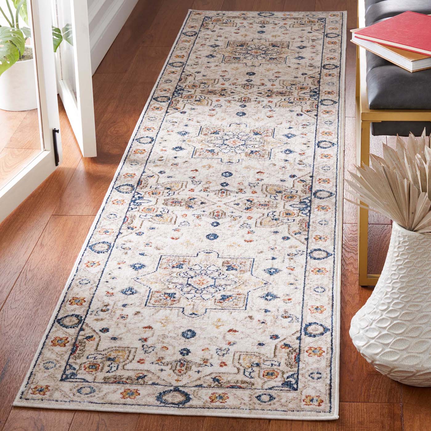 Safavieh Olympia 202 Rug, OPA202 - Ivory / Beige