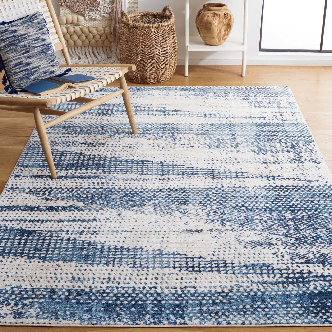 Safavieh Olympia 220 Rug, OPA220 - Blue / Ivory