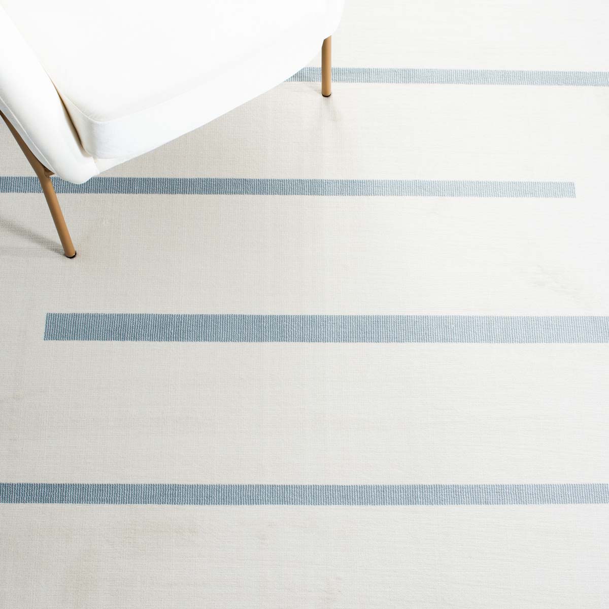 Safavieh Orwell 353 Rug, ORW353 - Ivory / Blue