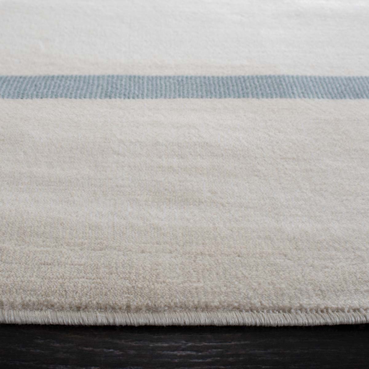 Safavieh Orwell 353 Rug, ORW353 - Ivory / Blue