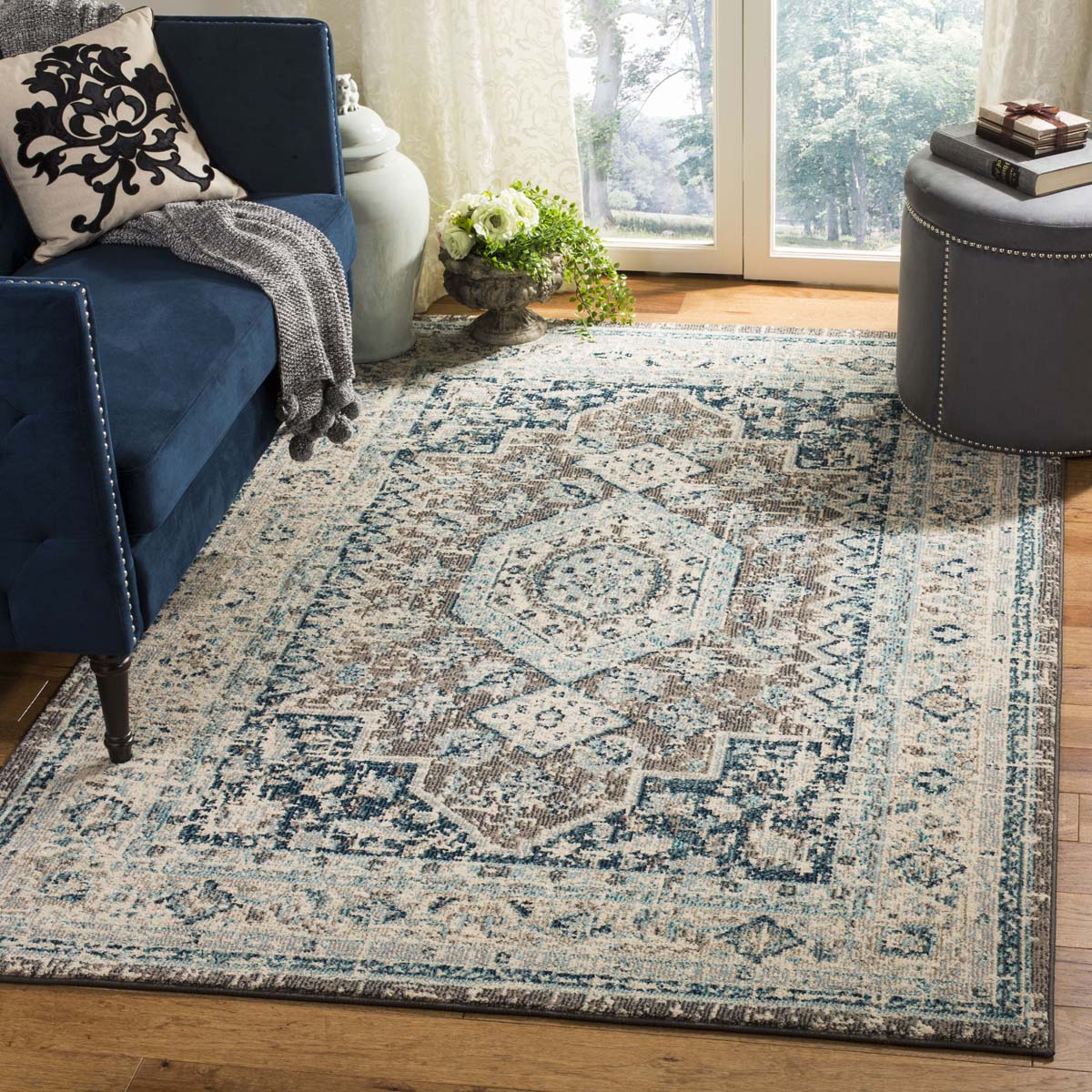 Safavieh Phoenix 155 Rug, PHX155 - Grey / Blue